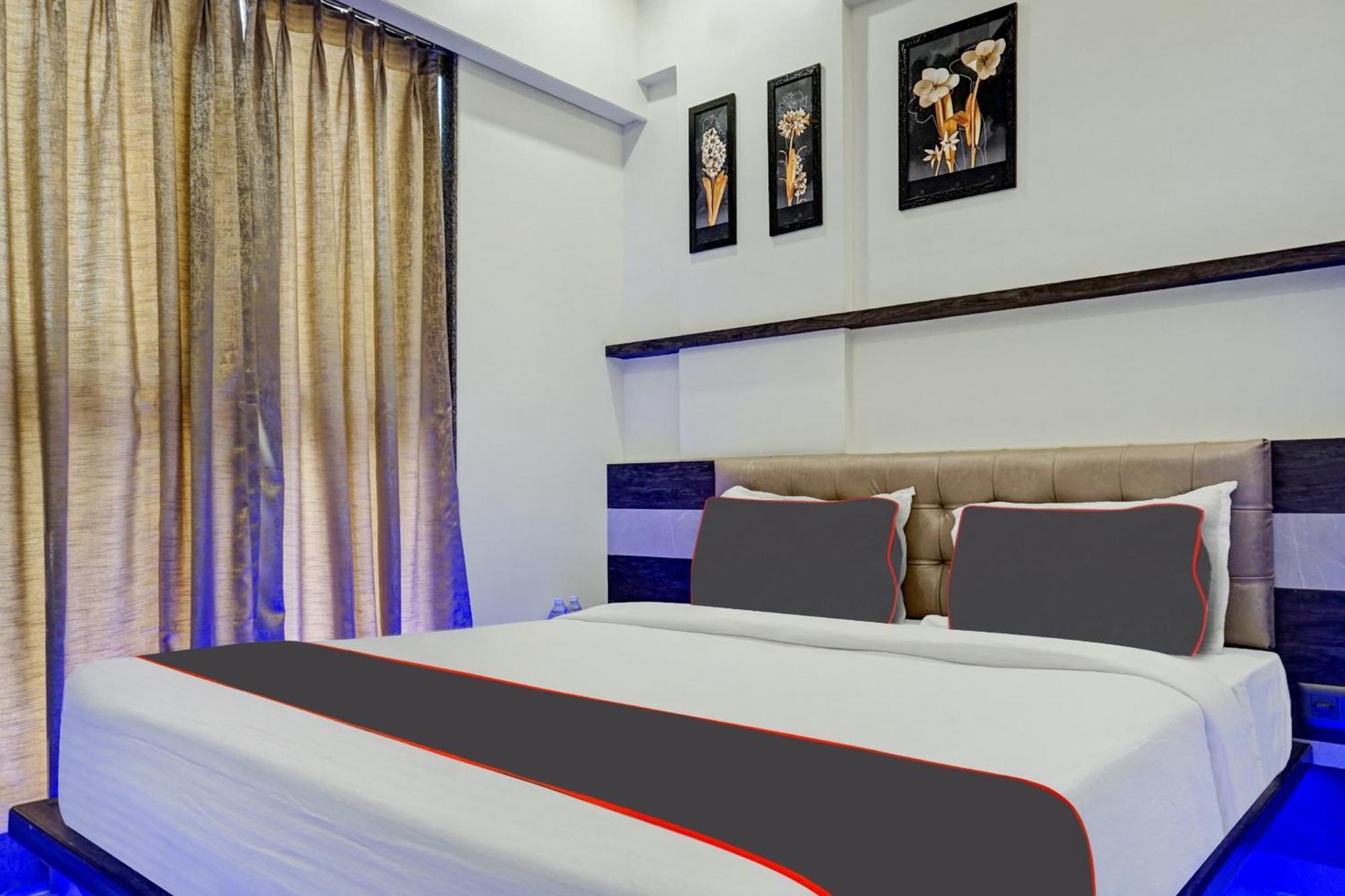 Super Townhouse Poona Royal Hotel Pimpri-Chinchwad Екстериор снимка